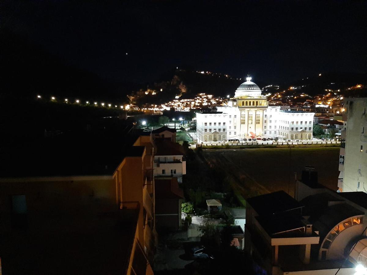 Ferienwohnung Apartament Egzoni City Center Berat Exterior foto